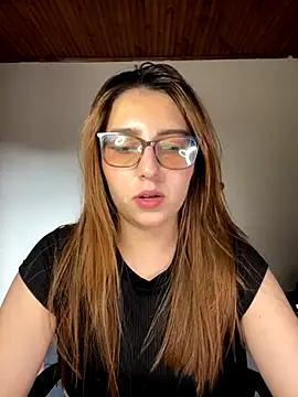 CoraVibes online show from 09/24/25, 07:53