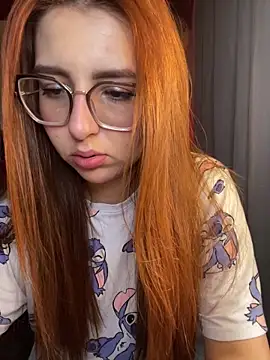 CoraVibes online show from 02/13/26, 03:23