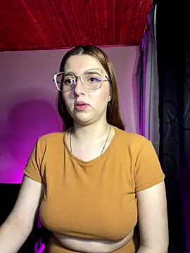 CoraVibes online show from 11/30/25, 12:06