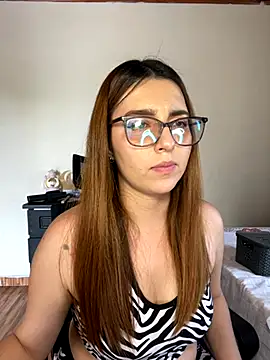 CoraVibes online show from 09/22/25, 07:42