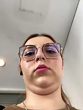 CoraVibes online show from 03/04/26, 05:53