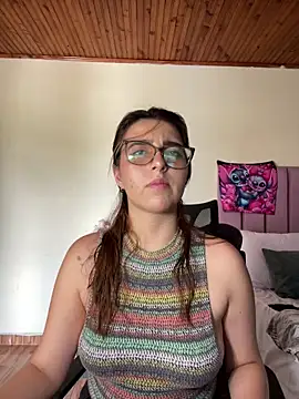 CoraVibes online show from 09/10/25, 07:57