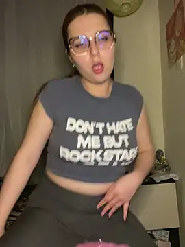 CoraVibes online show from 03/01/26, 12:21