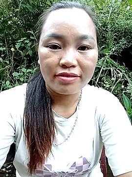 Snapshot of bany-xx chatting on 10/03/25, 10:28 bany-xx online show from 10/03/25, 10:28