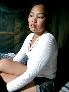 Snapshot of bany-xx chatting on 10/15/25, 10:51 bany-xx online show from 10/15/25, 10:51