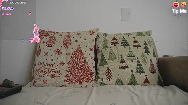 Roxybeautyy online show from 02/06/26, 11:06