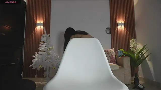 Snapshot of Roxybeautyy chatting on 12/01/25, 10:10 Roxybeautyy online show from 12/01/25, 10:10