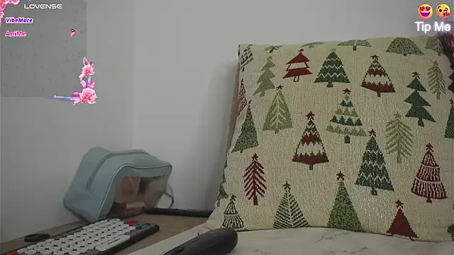 Roxybeautyy online show from 03/19/26, 09:20