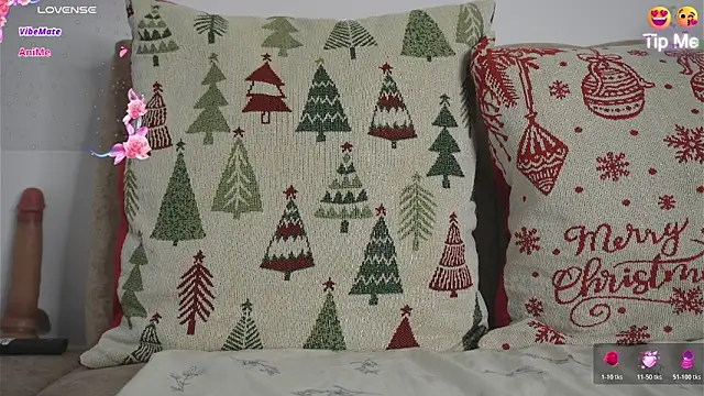 Roxybeautyy online show from 04/21/26, 09:27