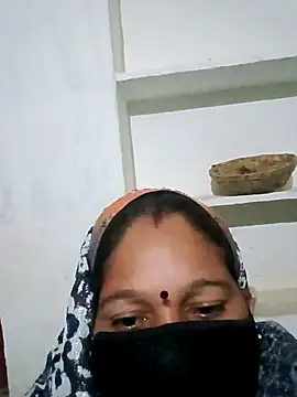 Pooja-guptq online show from 11/08/25, 11:52