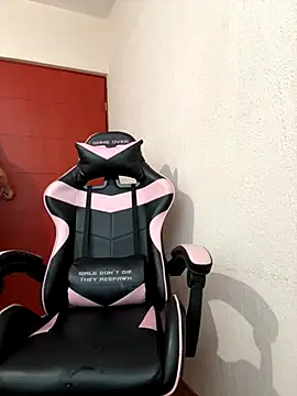 LaGueraDelMar online show from 09/19/25, 06:23