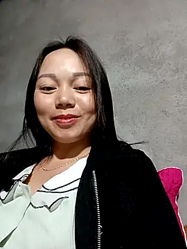 Snapshot of Sophia-pusy chatting on 12/14/25, 10:48 Sophia-pusy online show from 12/14/25, 10:48