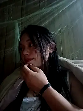 Snapshot of Sophia-pusy chatting on 11/06/25, 12:20 Sophia-pusy online show from 11/06/25, 12:20