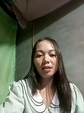 Snapshot of Sophia-pusy chatting on 10/12/25, 11:00 Sophia-pusy online show from 10/12/25, 11:00