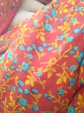 Snapshot of Nehaja33e chatting on 11/27/25, 03:29 Nehaja33e online show from 11/27/25, 03:29