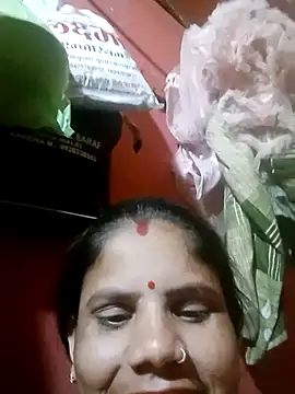 Snapshot of Nehaja33e chatting on 11/10/25, 04:45 Nehaja33e online show from 11/10/25, 04:45