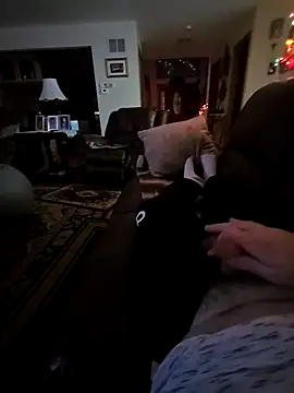 Snapshot of Ricotta1 chatting on 12/17/25, 02:27 Ricotta1 online show from 12/17/25, 02:27