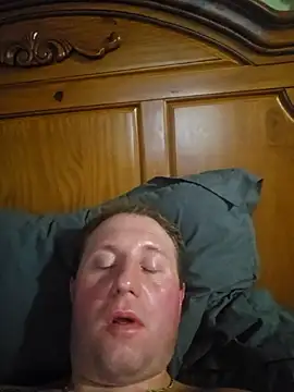 Snapshot of Ricotta1 chatting on 12/15/25, 05:35 Ricotta1 online show from 12/15/25, 05:35