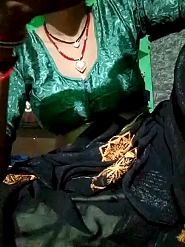 Snapshot of Anjal-123 chatting on 10/19/25, 03:04 Anjal-123 online show from 10/19/25, 03:04