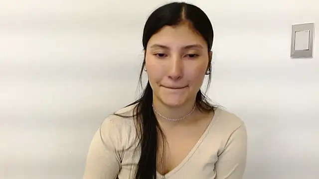 Snapshot of louis_k chatting on 03/14/25, 03:36 louis k online show from 03/14/25, 03:36