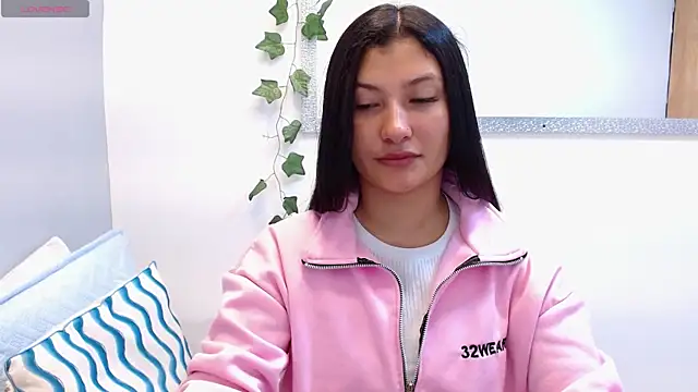 Snapshot of louis_k chatting on 02/22/26, 11:23 louis k online show from 02/22/26, 11:23