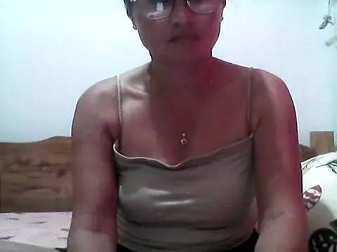 nathalie0045 online show from 09/21/25, 08:30