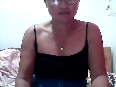 nathalie0045 online show from 09/19/25, 09:24