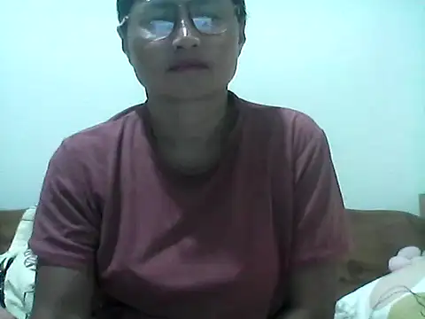 Snapshot of nathalie0045 chatting on 07/09/26, 09:21 nathalie0045 online show from 07/09/26, 09:21