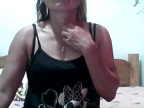 nathalie0045 online show from 10/03/25, 09:27