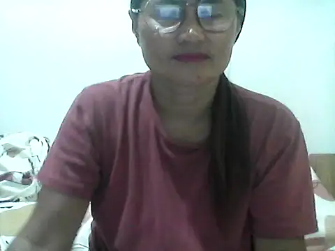 Snapshot of nathalie0045 chatting on 07/09/26, 10:09 nathalie0045 online show from 07/09/26, 10:09