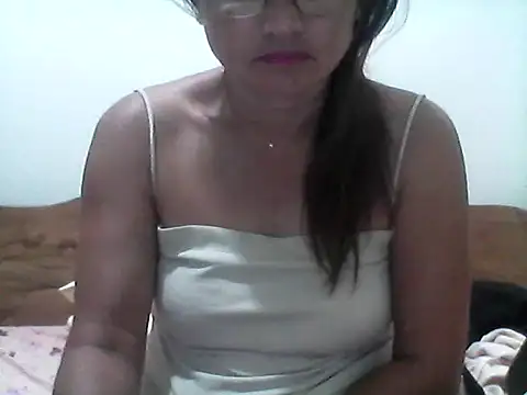 nathalie0045 online show from 04/03/26, 09:43