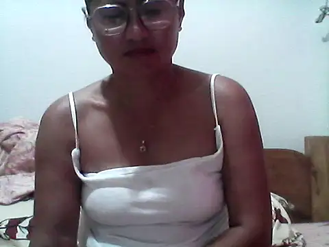 nathalie0045 online show from 09/30/25, 11:05