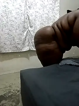 ASSQUEEN37Xx online show from 03/03/26, 06:15