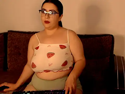 SpecialMonique online show from 10/06/25, 11:05