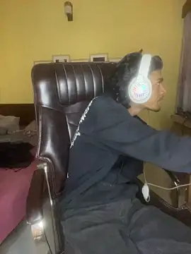 thecatfish online show from 11/25/25, 05:52