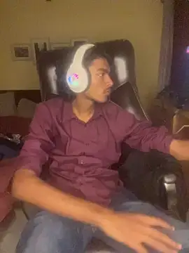 thecatfish online show from 12/04/25, 05:23