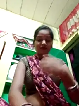 Snapshot of Seema_guptaji chatting on 07/04/26, 08:02 Seema guptaji online show from 07/04/26, 08:02
