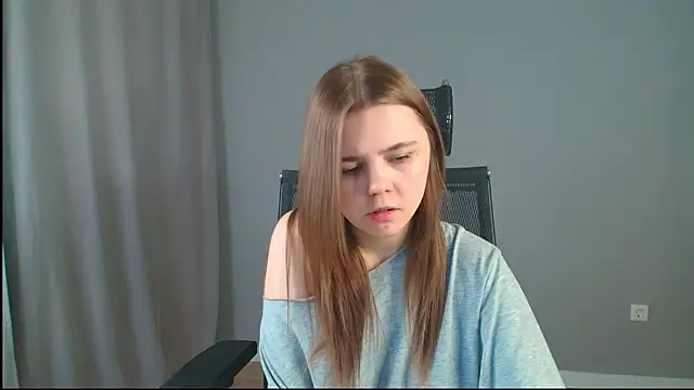 LeksaLove online show from 04/12/26, 08:23