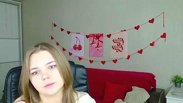 LeksaLove online show from 04/19/26, 05:14