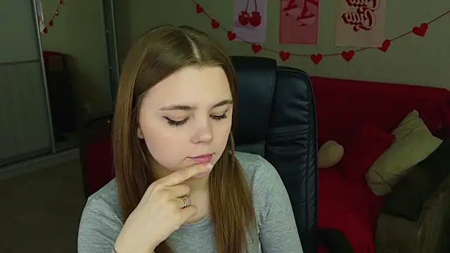 LeksaLove online show from 04/06/26, 05:36