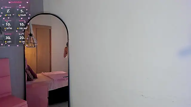 Lexyy Bluee online show from 10/21/25, 03:22