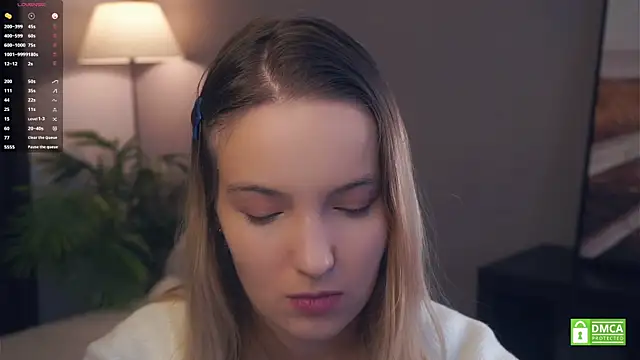 HongTomczak online show from 10/27/25, 06:25