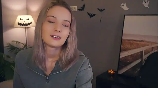 HongTomczak online show from 11/12/25, 07:34