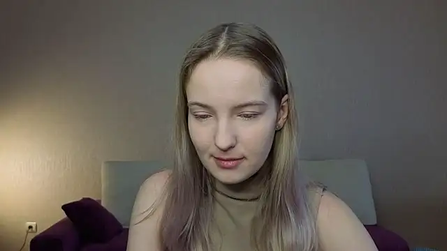HongTomczak online show from 04/30/26, 07:37