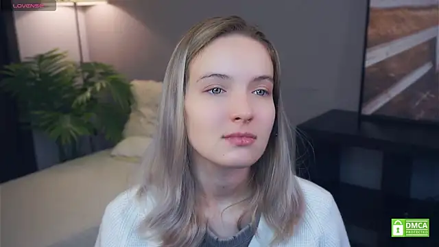 HongTomczak online show from 11/28/25, 08:25