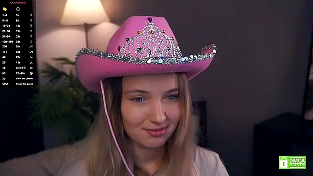 HongTomczak online show from 10/30/25, 07:28