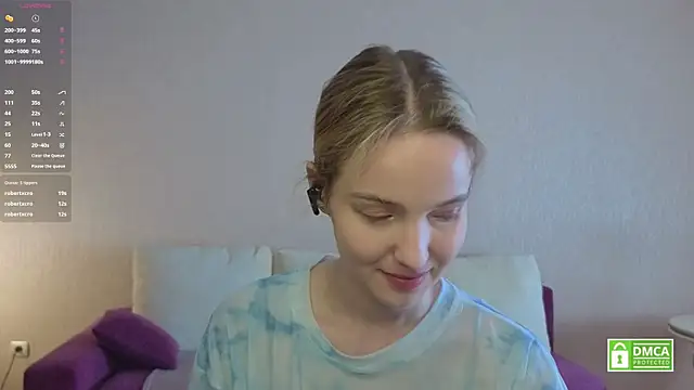 HongTomczak online show from 07/21/26, 07:42