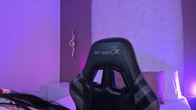 emily tolson online show from 03/28/26, 12:39