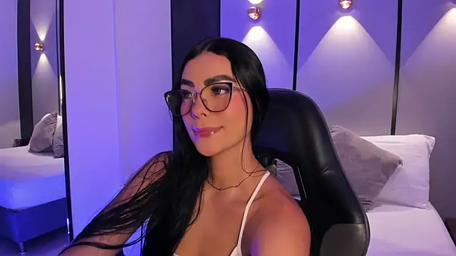 emily tolson online show from 06/10/26, 07:48