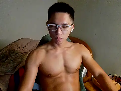 iron0401 online show from 02/17/26, 04:04